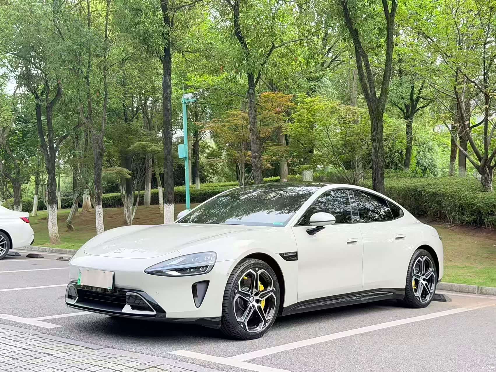 Xiaomi SU7, 2025 1