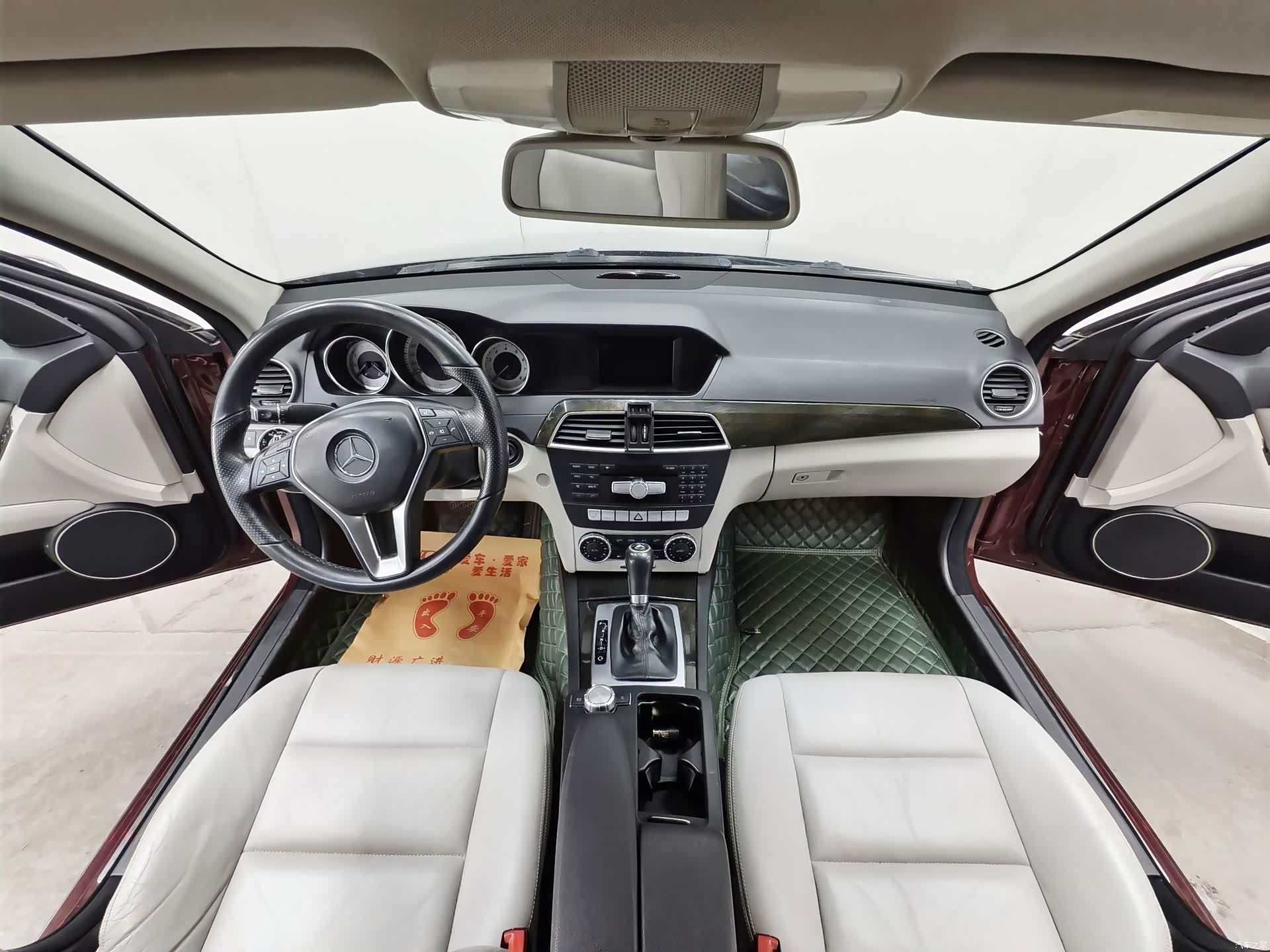 Mercedes-Benz C-Class, 2013 9