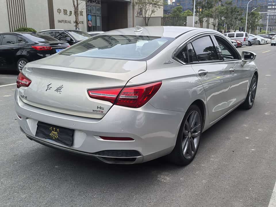 Hongqi H5