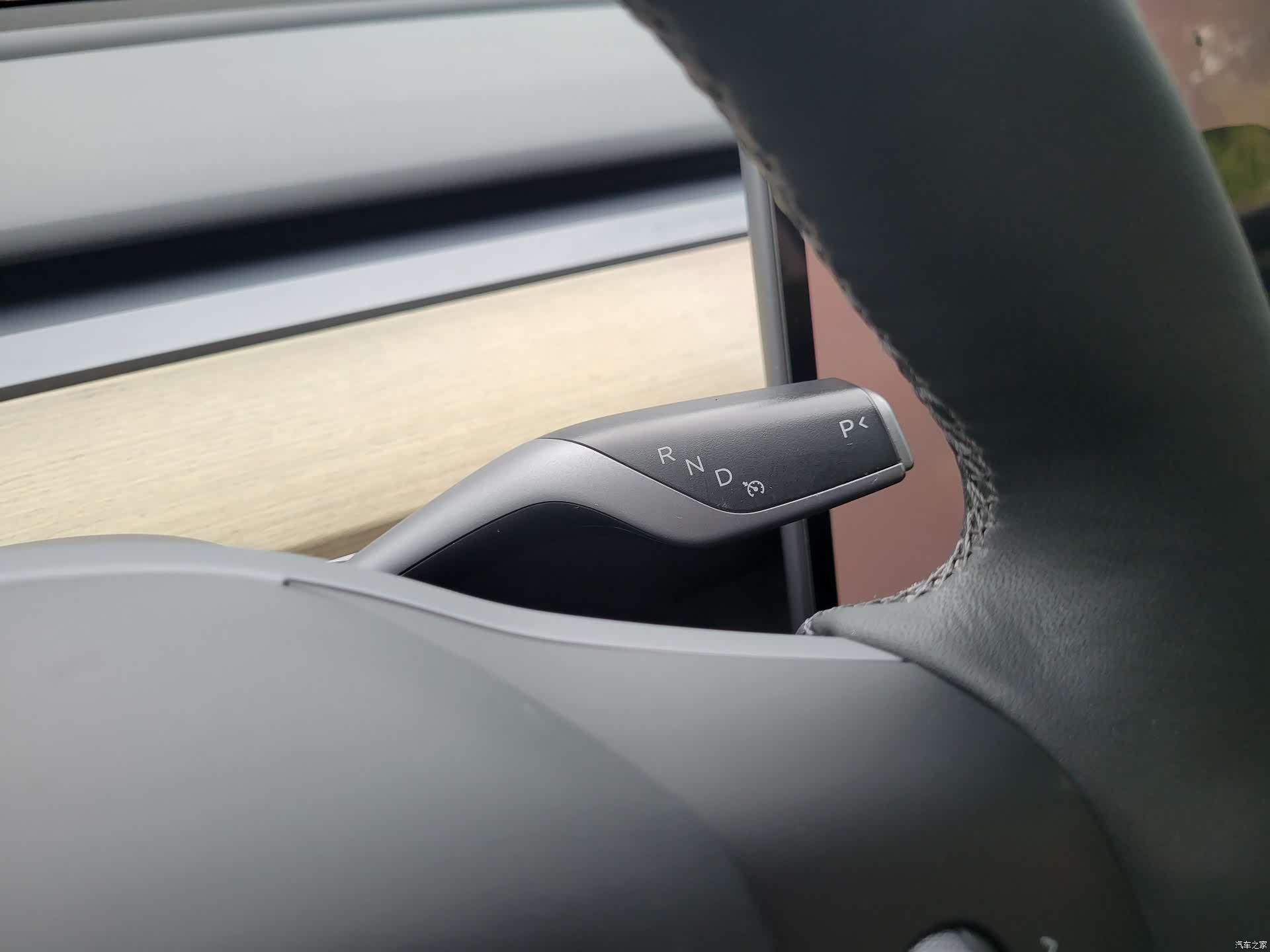 Tesla Model Y, 2023 23