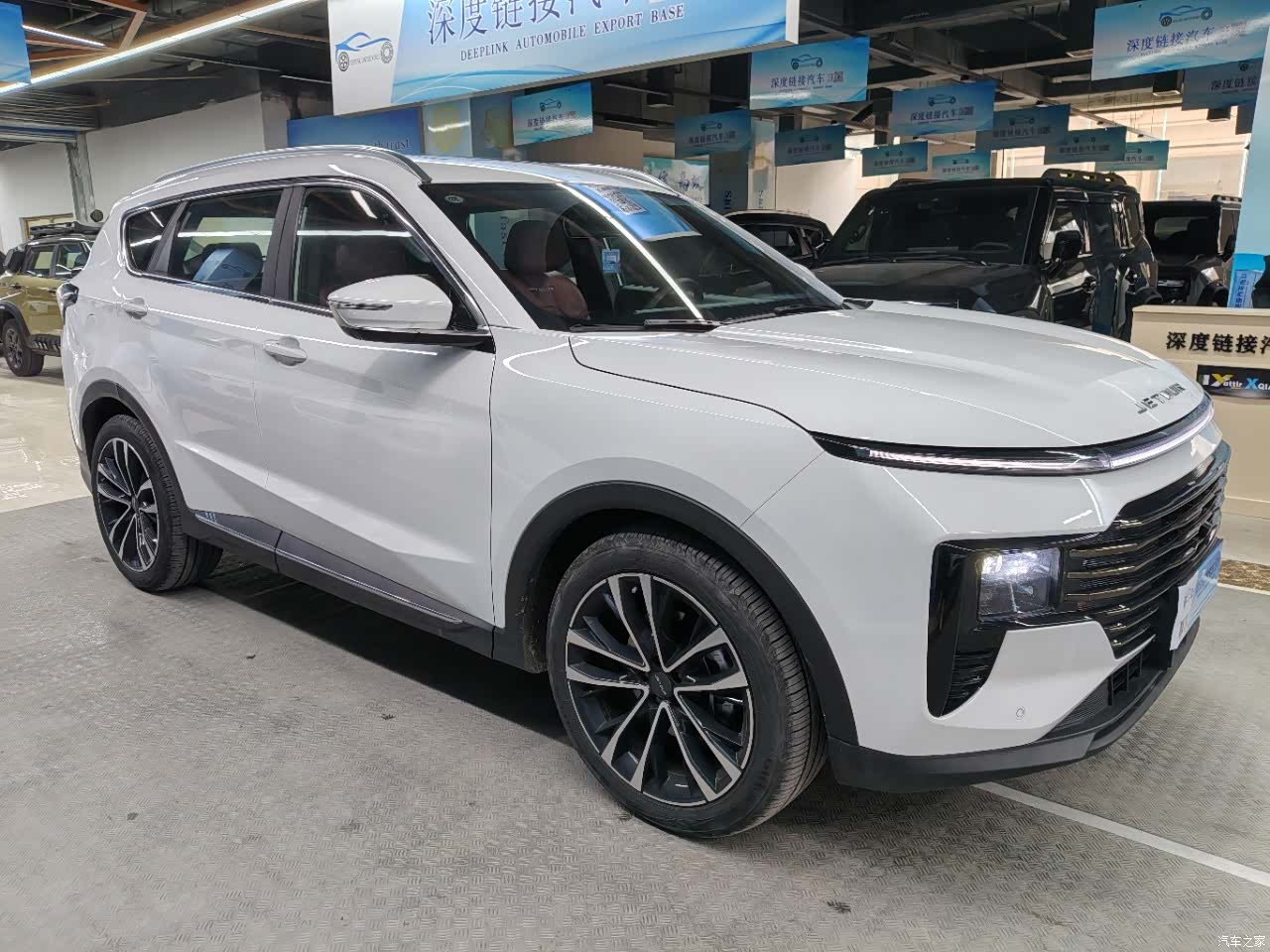 Jetour X70, 2024 3