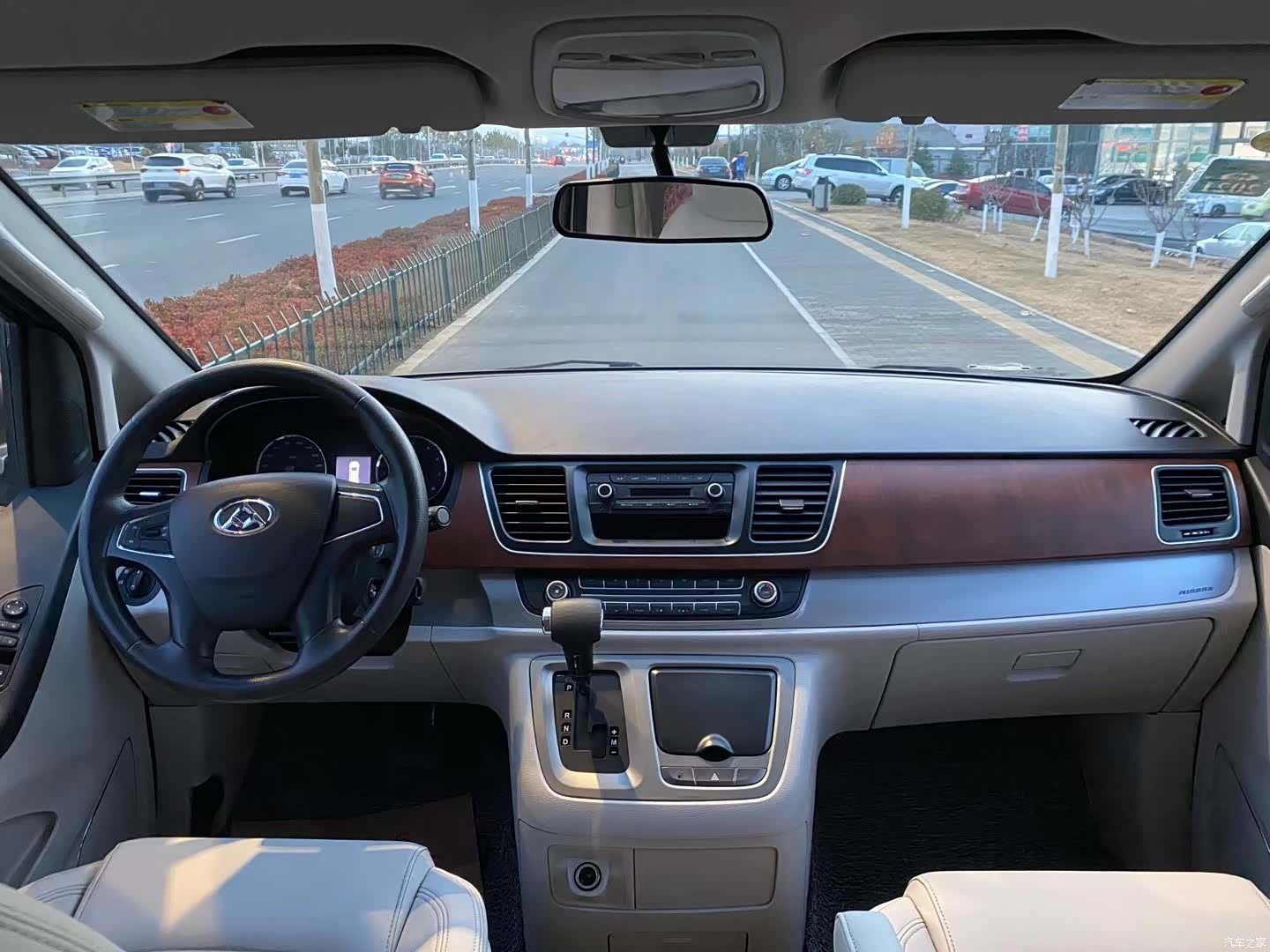 Maxus G10, 2017 3