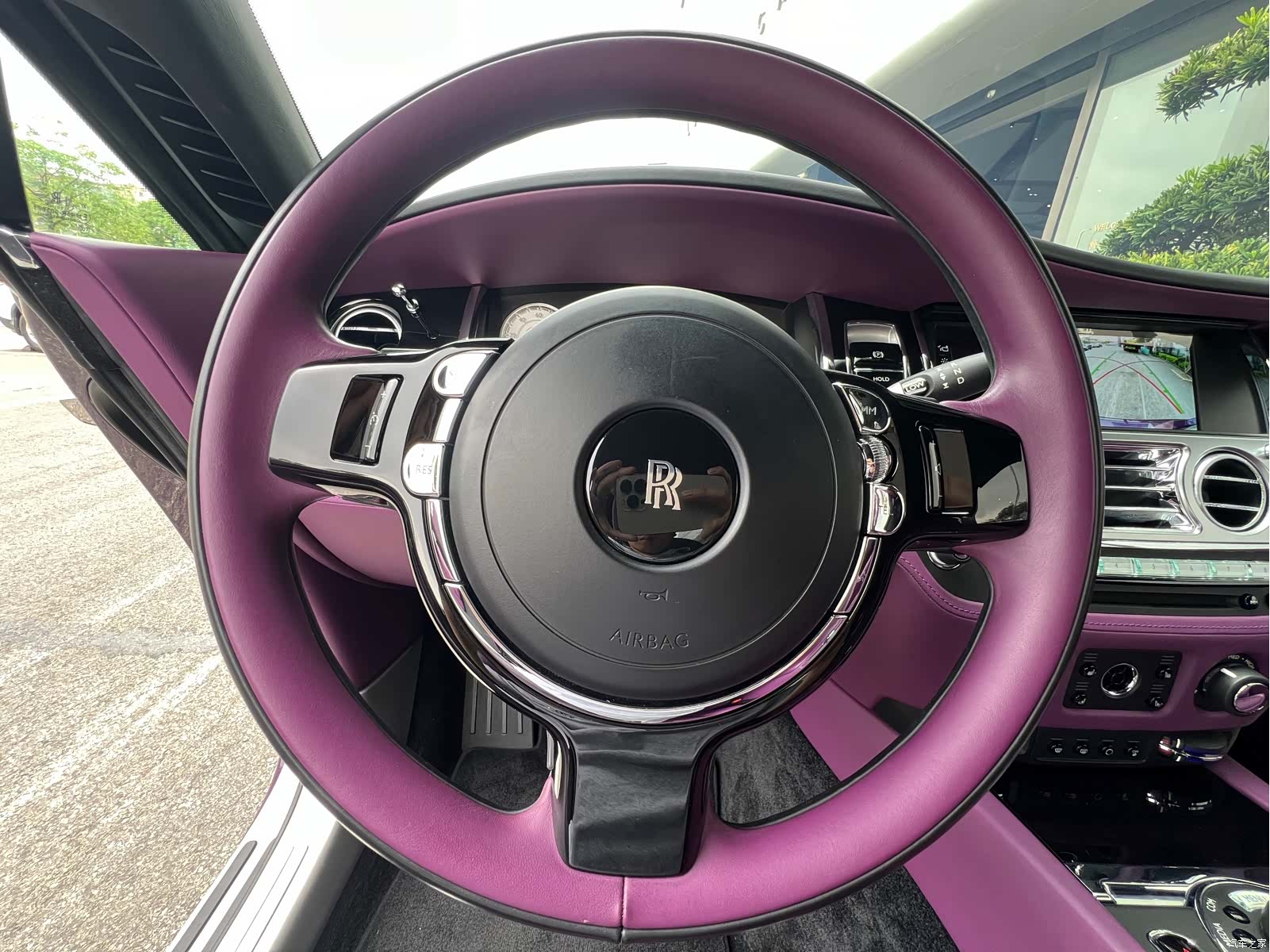 Rolls-Royce Wraith, 2018 все фото