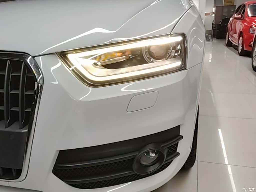 Audi Q3, 2015 24