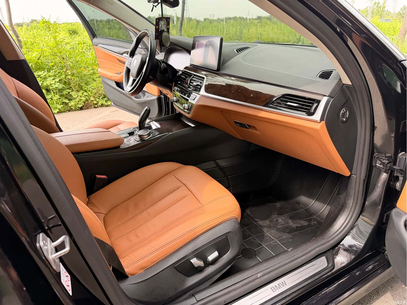 BMW 5 Series, 2017 11