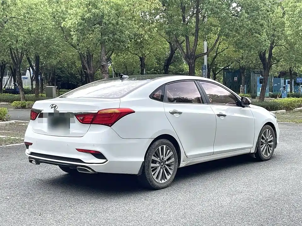 Hyundai Name picture