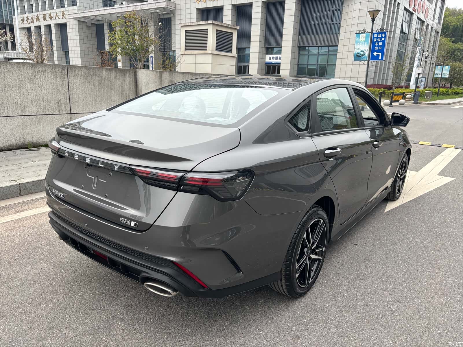 Geely Binray, 2026 10