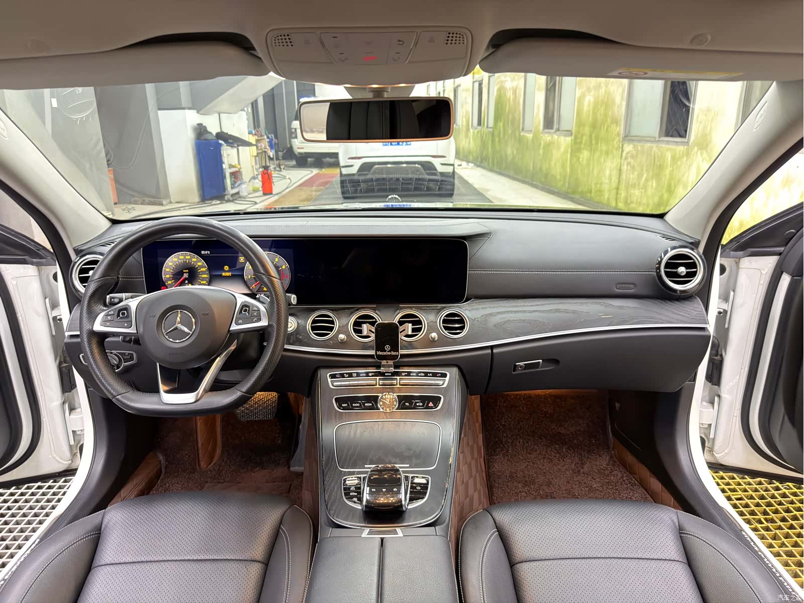 Mercedes-Benz E-Class, 2018 8