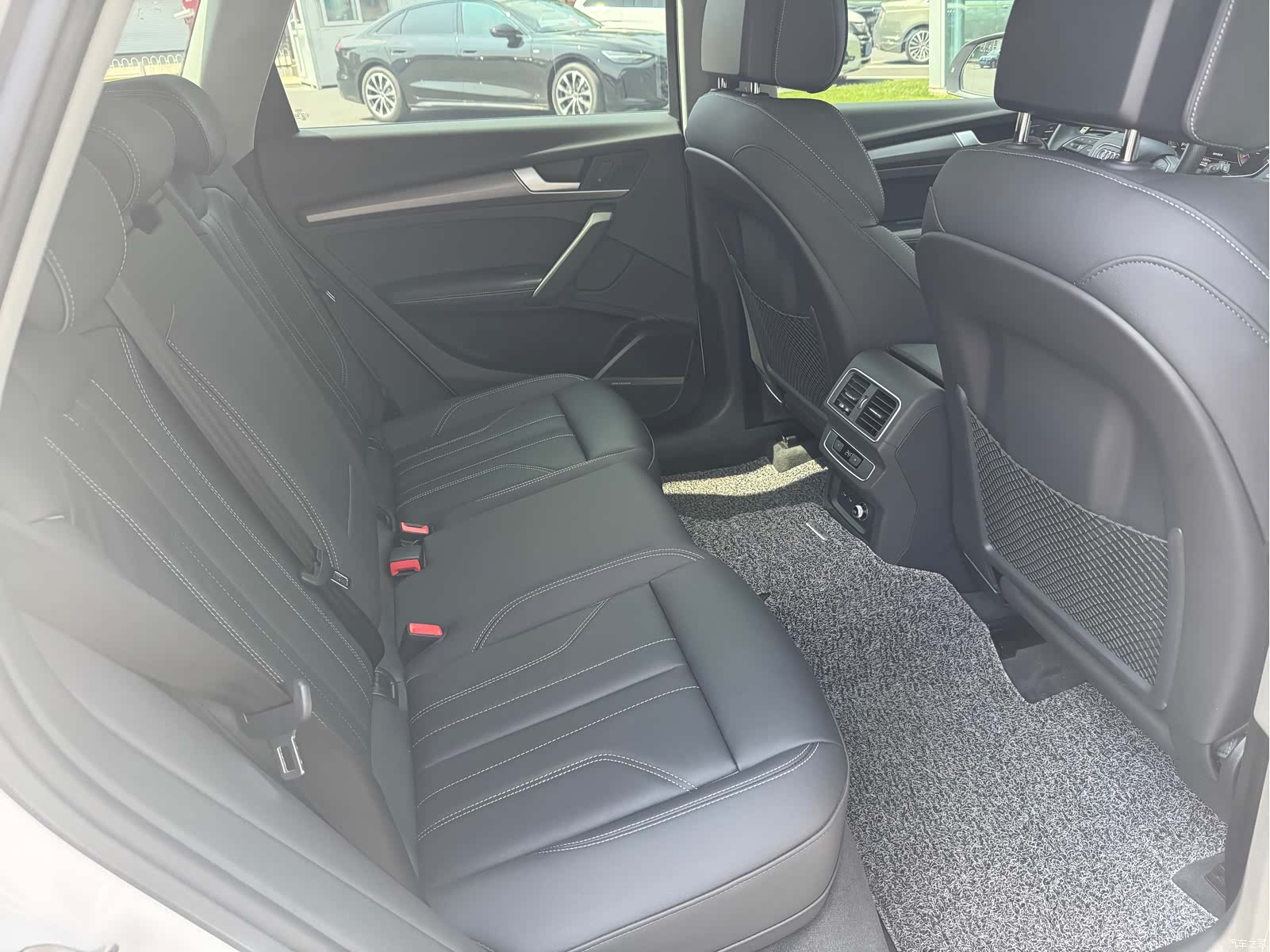 Audi Q5L, 2023 8
