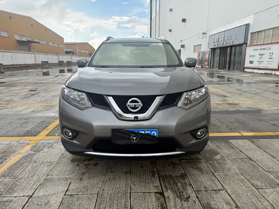 Nissan Qijun