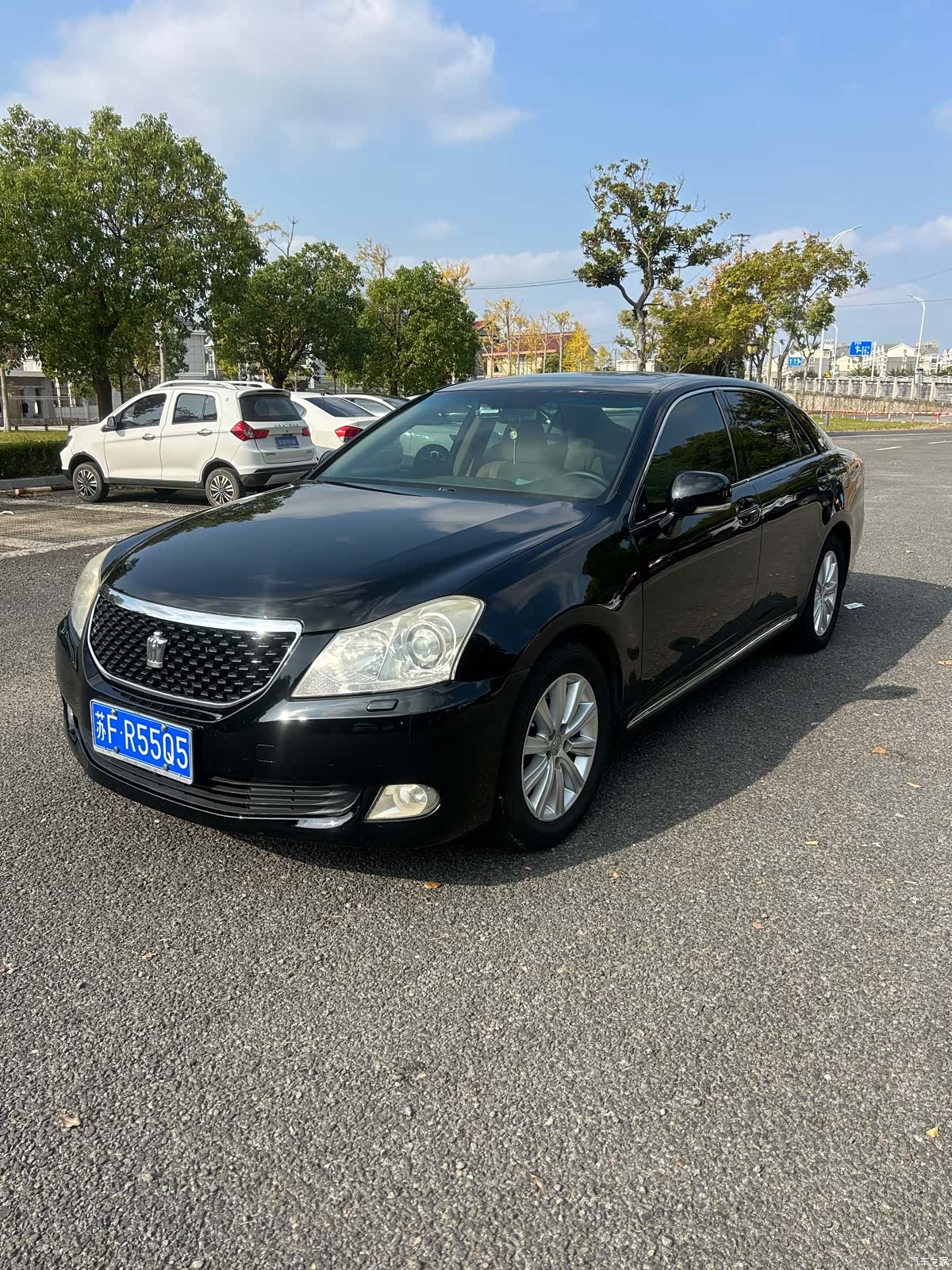 Toyota Crown, 2011 1