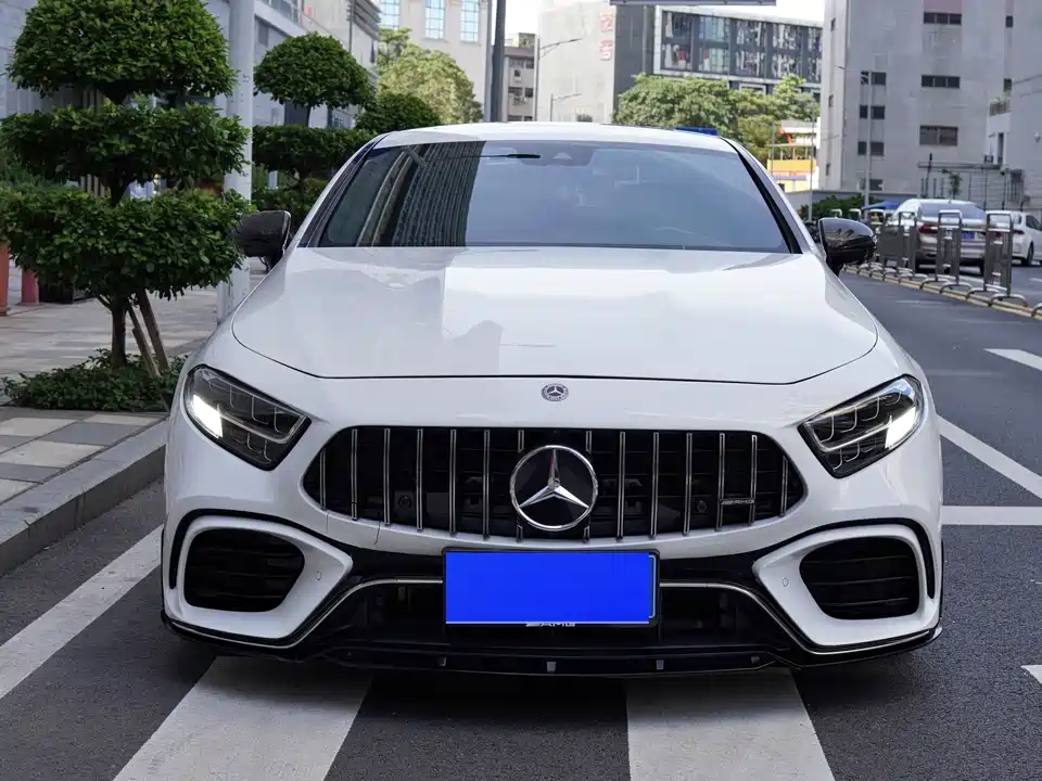 Mercedes-Benz CLS Mercedes-Benz CLS
