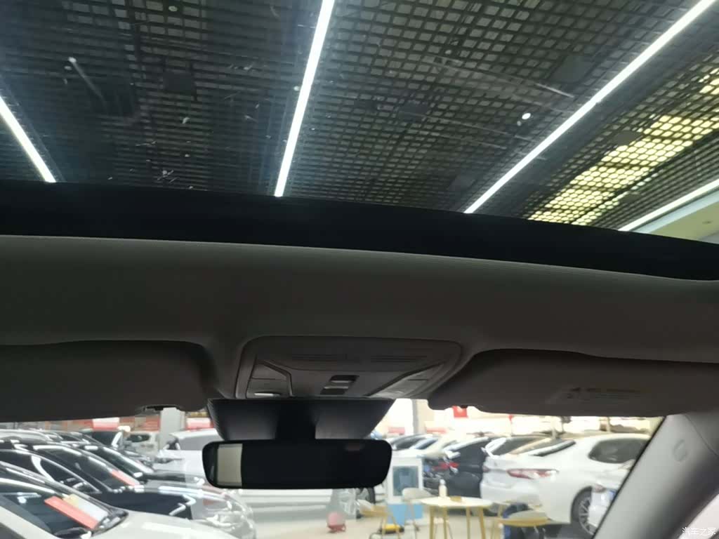 Hongqi HS5, 2023 18