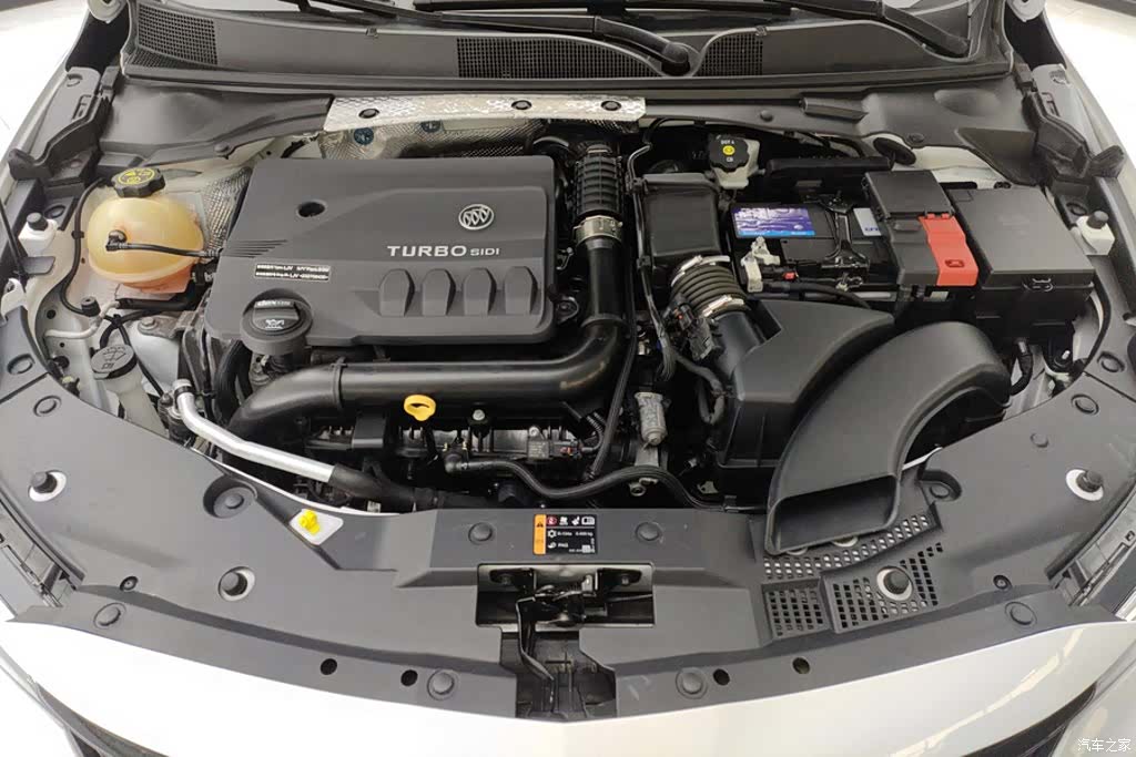 Buick Verano, 2023 10