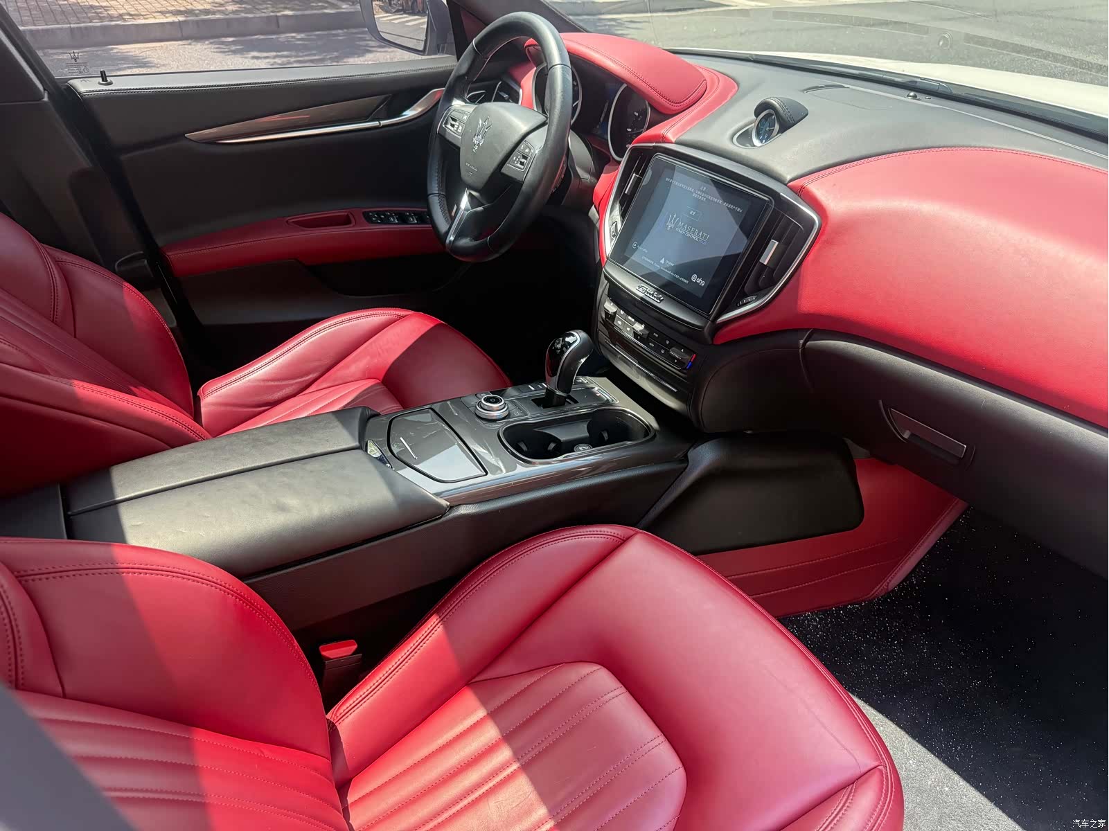 Maserati Ghibli, 2018 11