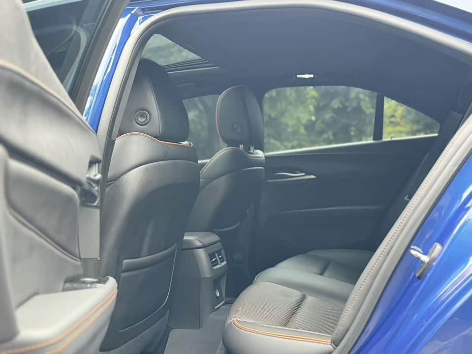 Cadillac CT4