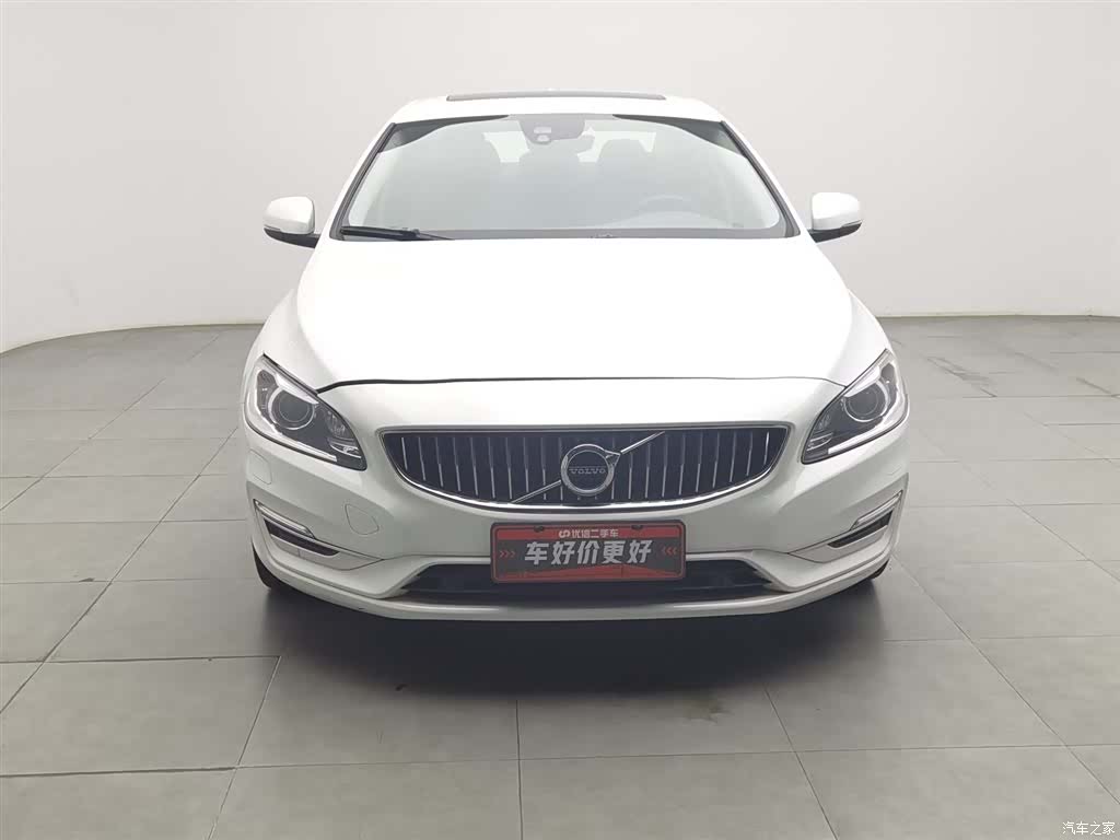 Volvo S60, 2019 3