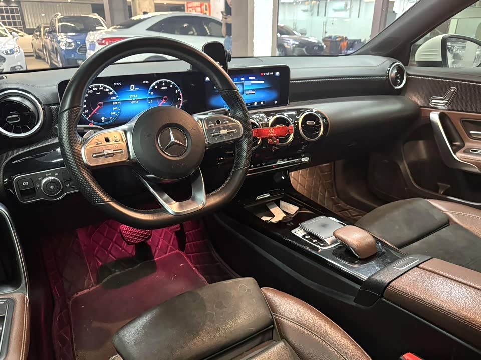 Mercedes-Benz Class A Mercedes-Benz Class A