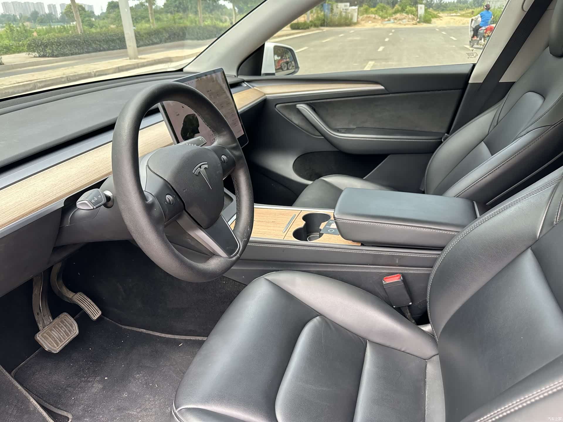 Tesla Model Y, 2021 7