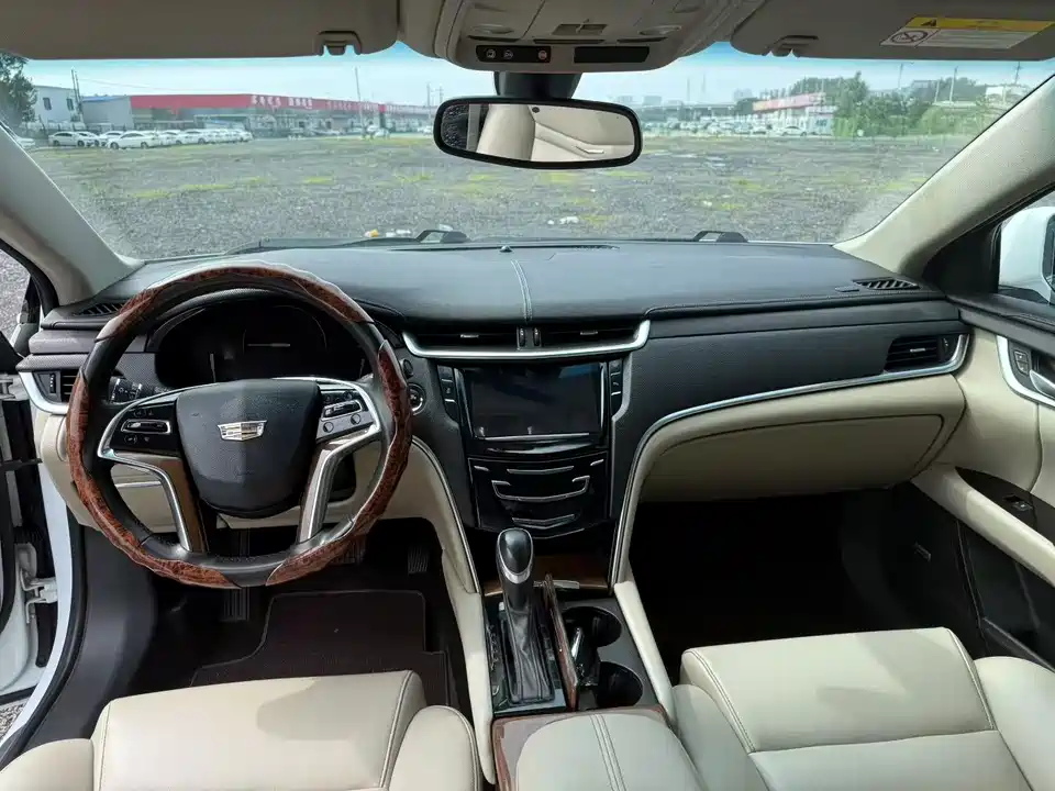 Cadillac XTS