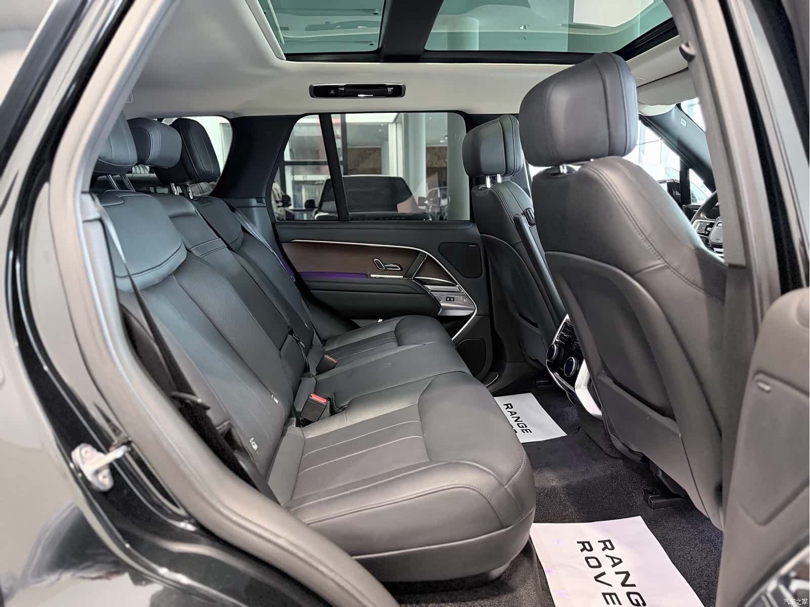 Land Rover Range Rover, 2023 20