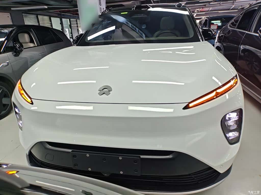 NIO ES8, 2023 3
