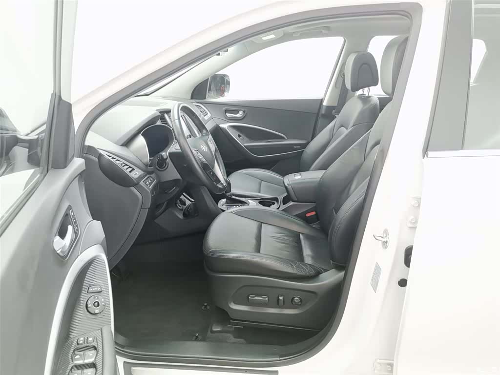 Hyundai Santa Fe, 2016 10