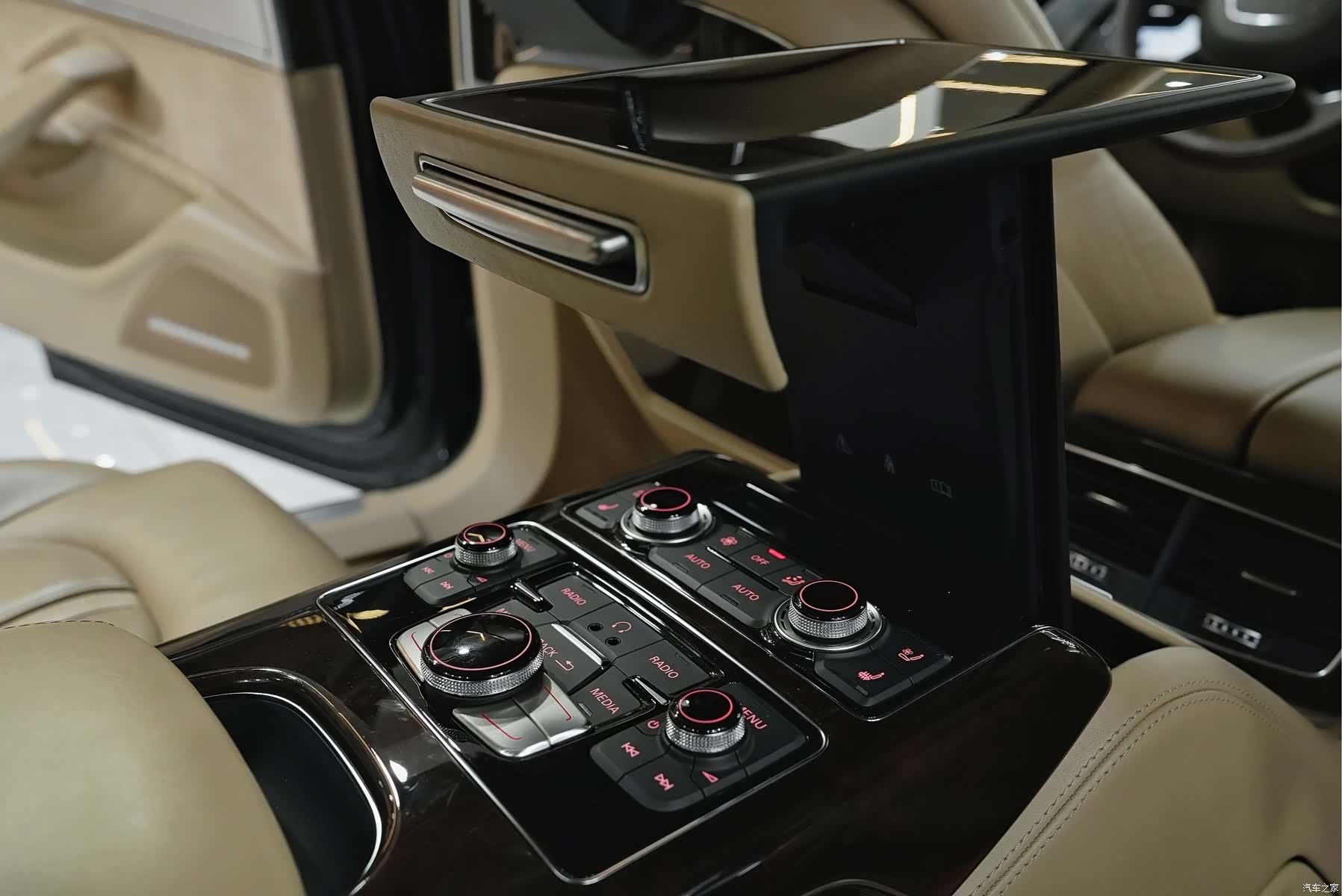 Audi A8L, 2017 28