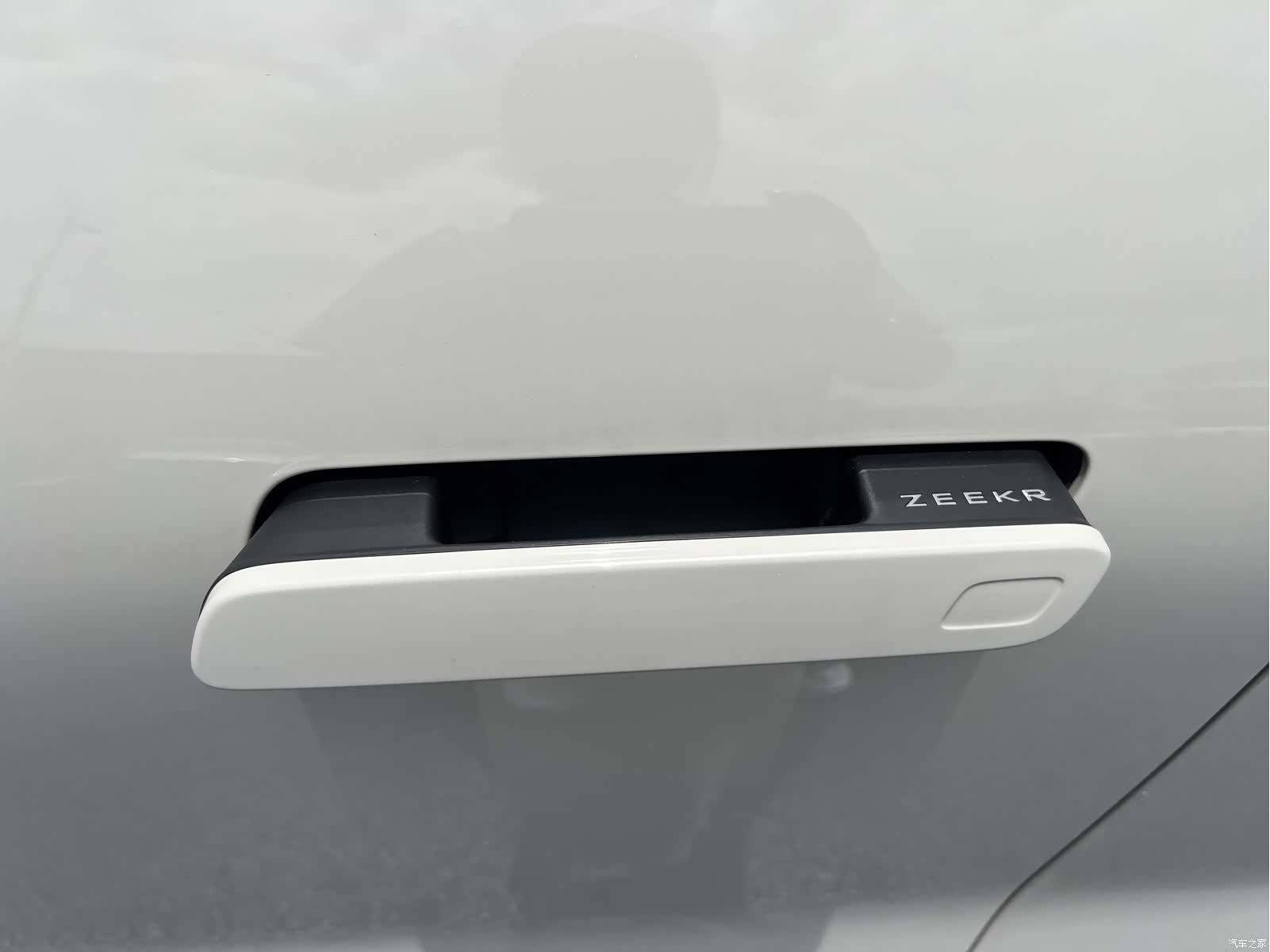 Zeekr 007, 2025 31