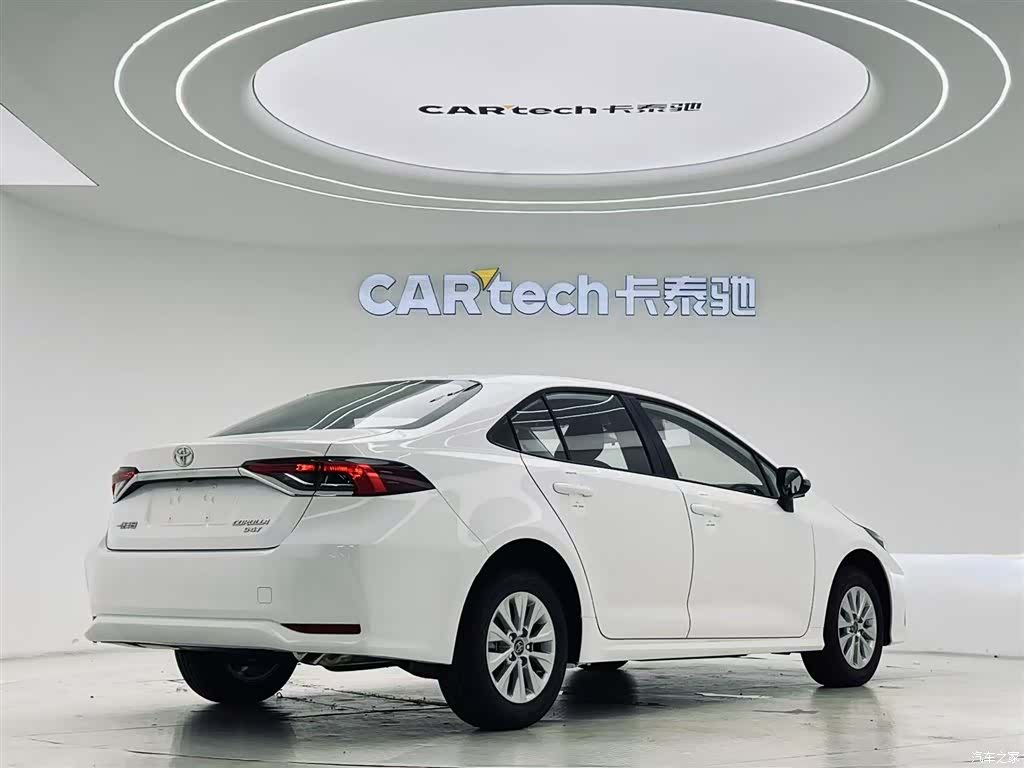 Toyota Corolla, 2024 все фото