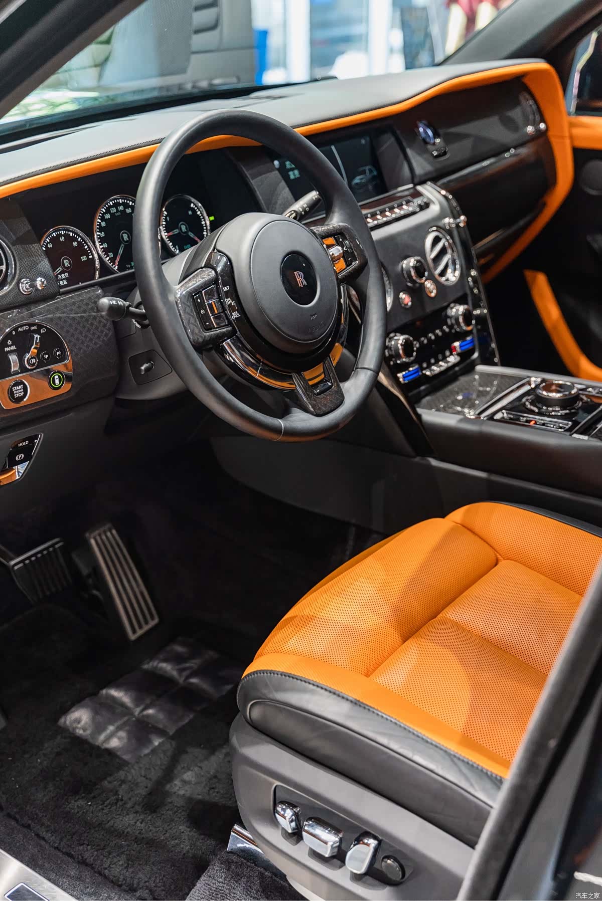 Rolls-Royce Cullinan, 2022 22