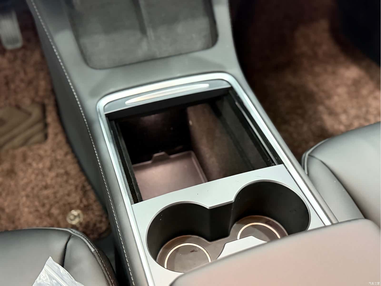 Tesla Model 3, 2022 14