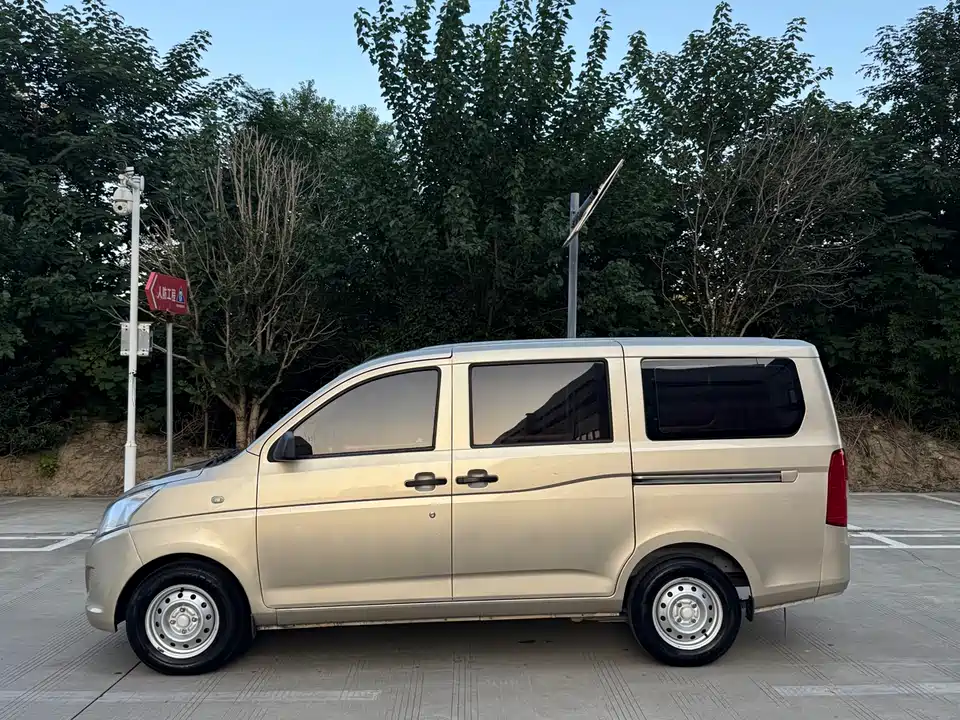 Wuling Wuling Rongguang V