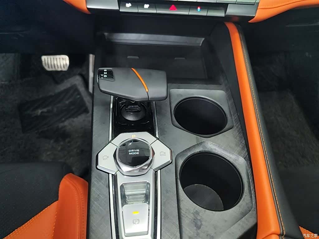 Changan UNI-V, 2023 10