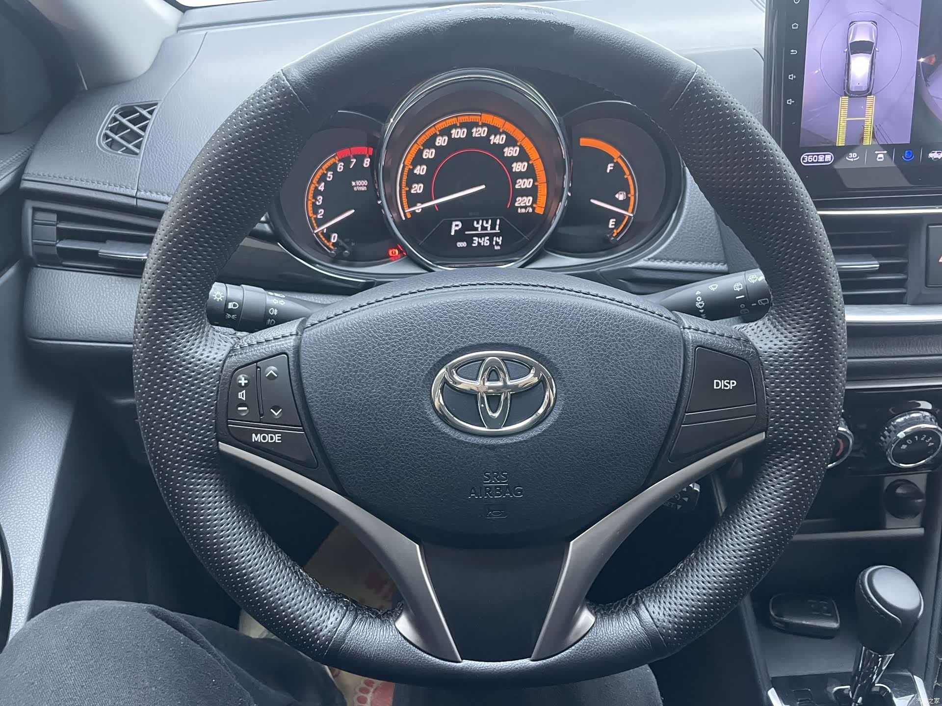 Toyota YARiS L, 2023 26