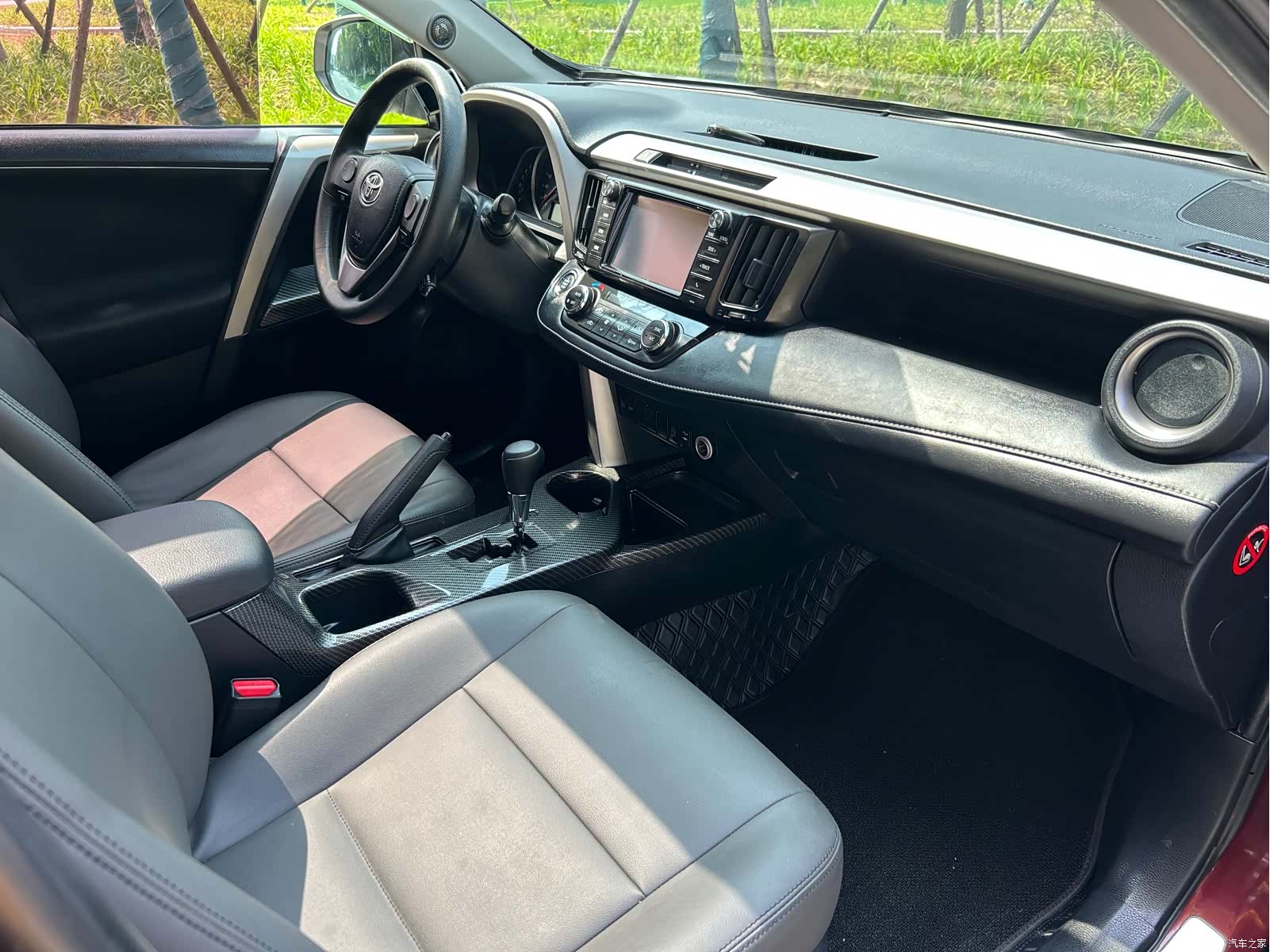 Toyota RAV4, 2017 8