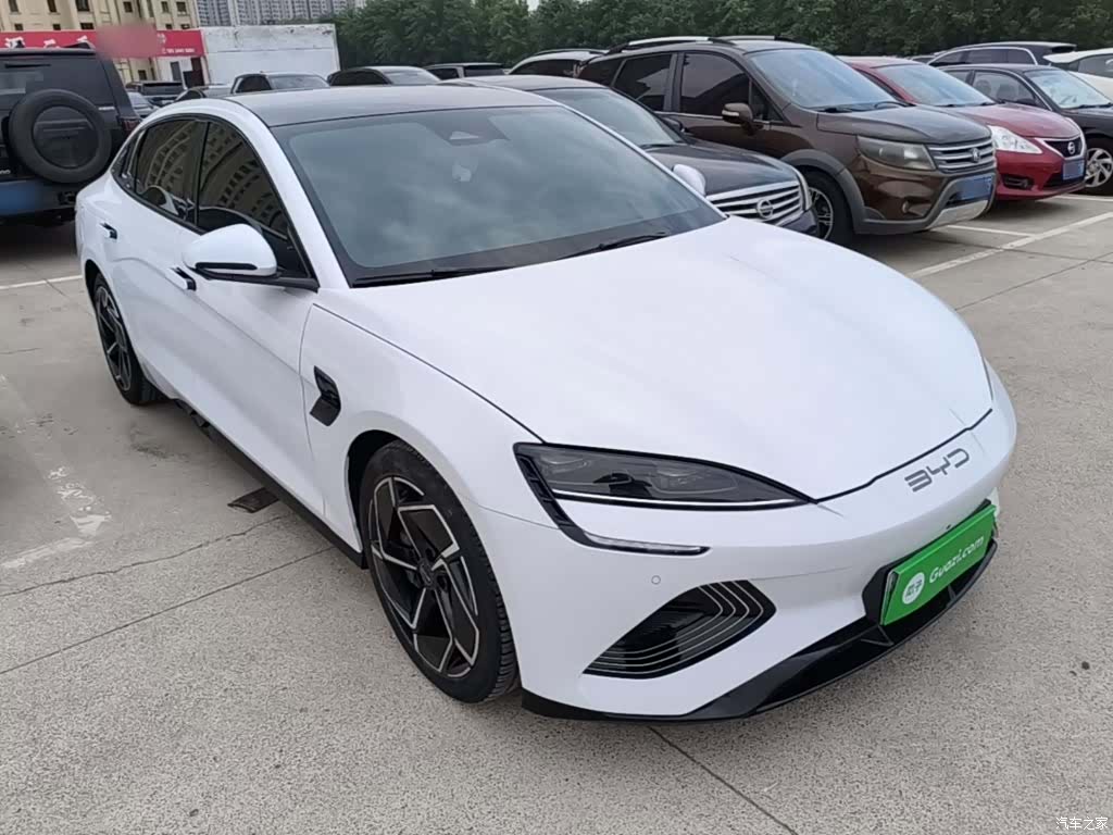 BYD Seal, 2022 4