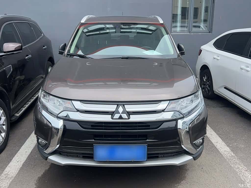 Mitsubishi Outlander, 2017 8