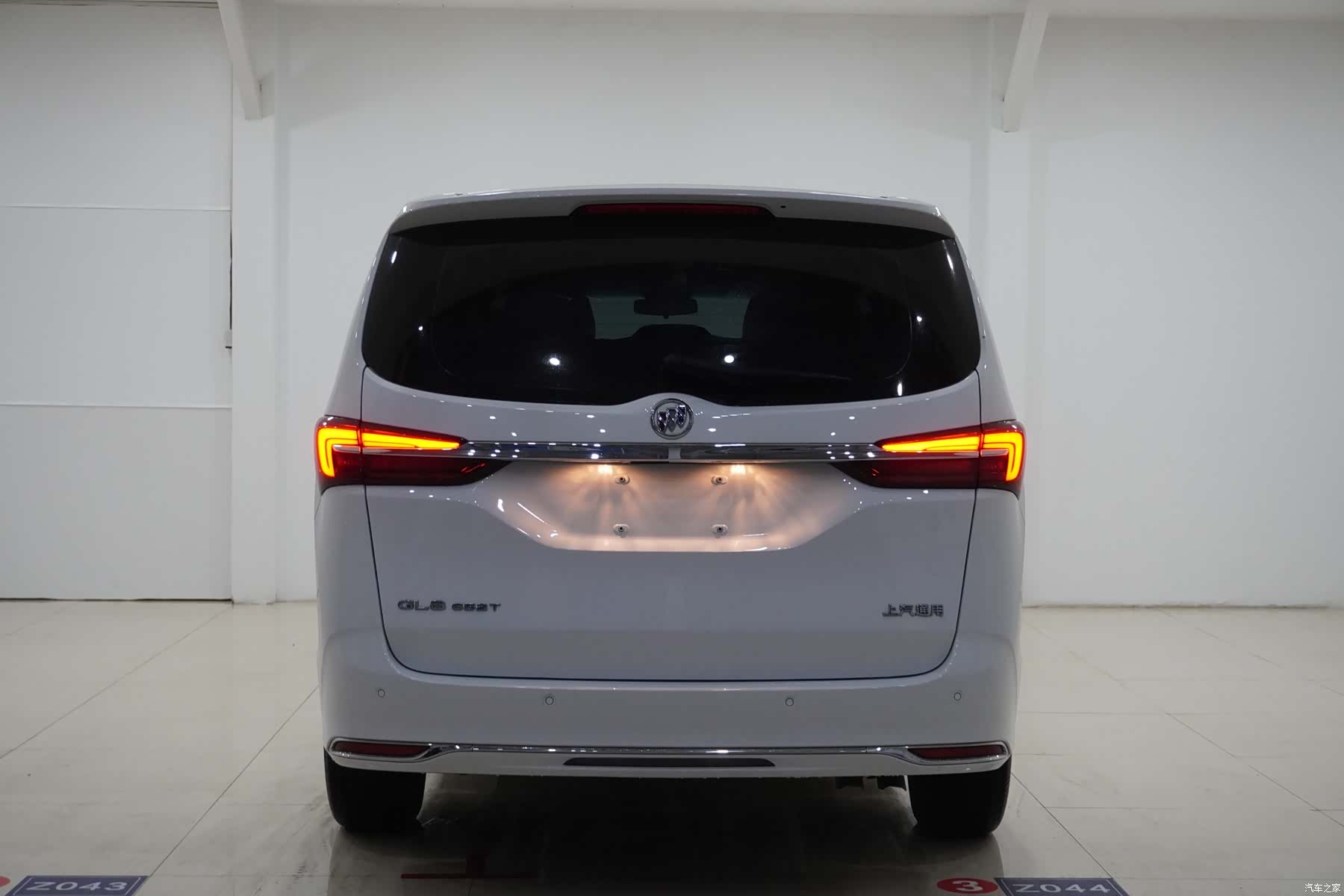 Buick GL8, 2020 все фото