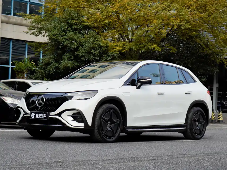 Mercedes-Benz EQE SUV