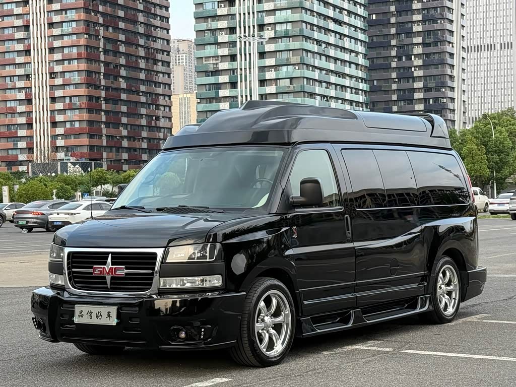 GMC Savana