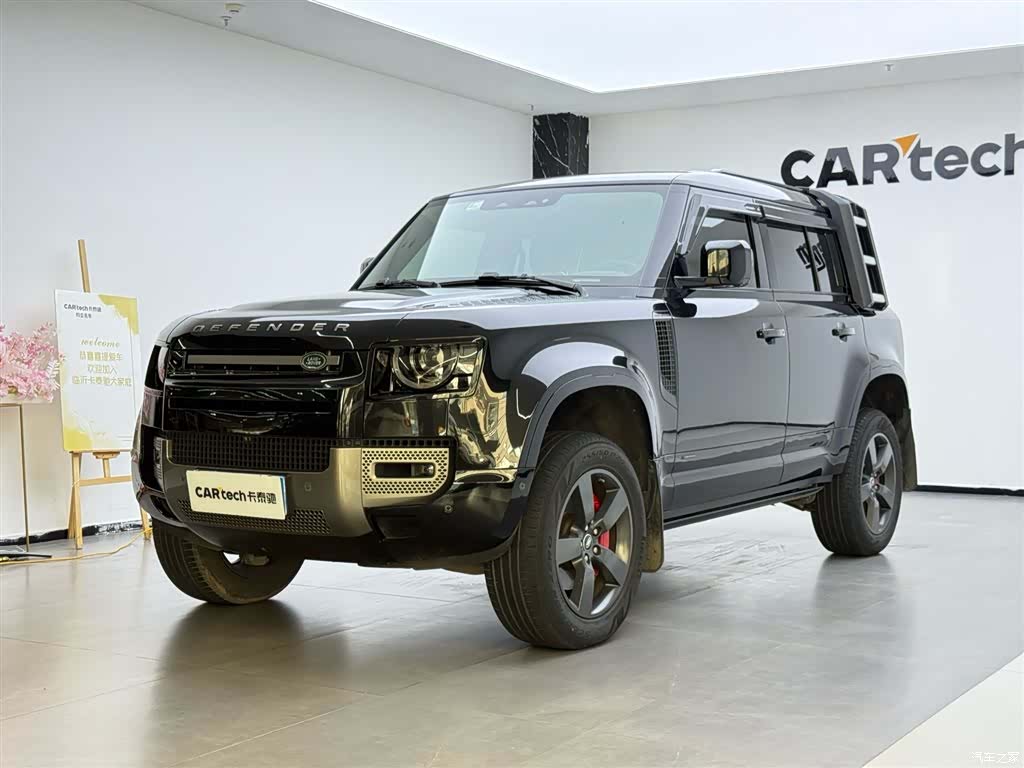 Land Rover Defender, 2021 1