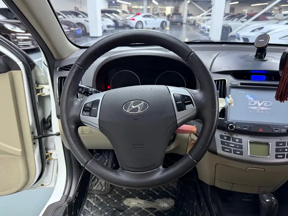 Hyundai Yuedong