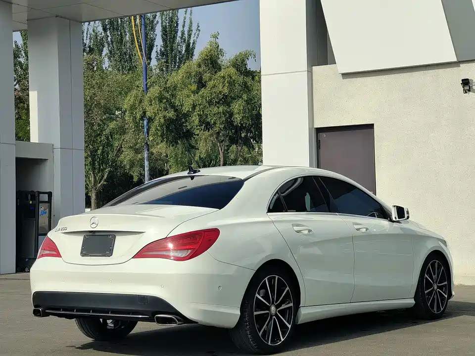 Mercedes-Benz CLA