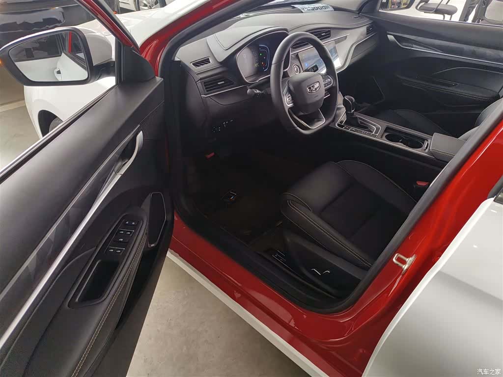 Geely Binray, 2022 12