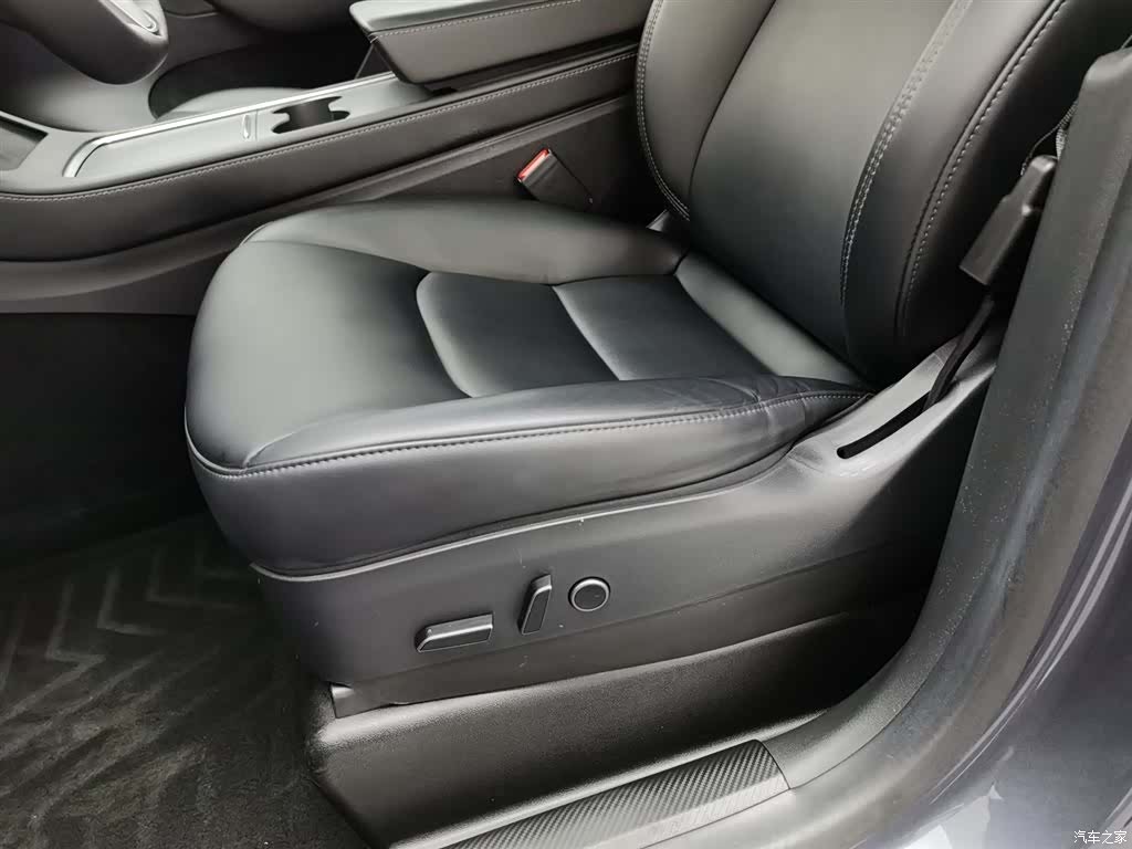 Tesla Model Y, 2022 20
