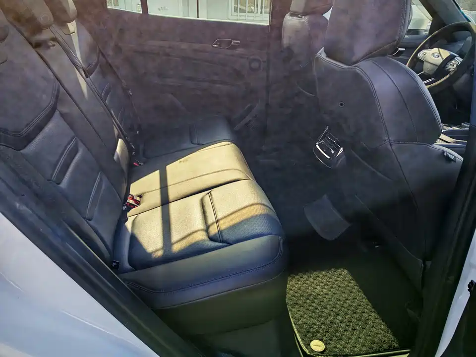 Ford Ling Rui Ford Ling Rui