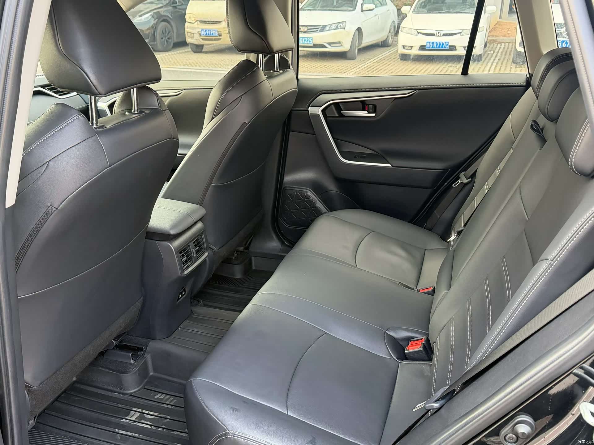 Toyota Wildlander, 2023 7