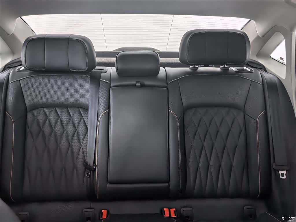 Volkswagen Passat, 2020 17