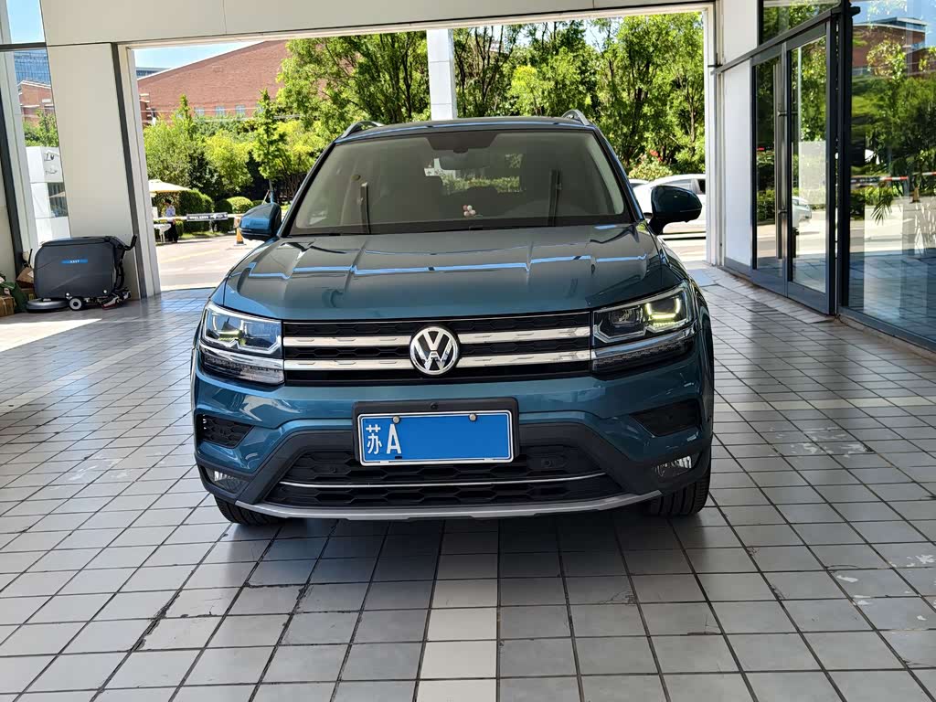 Volkswagen Tharu